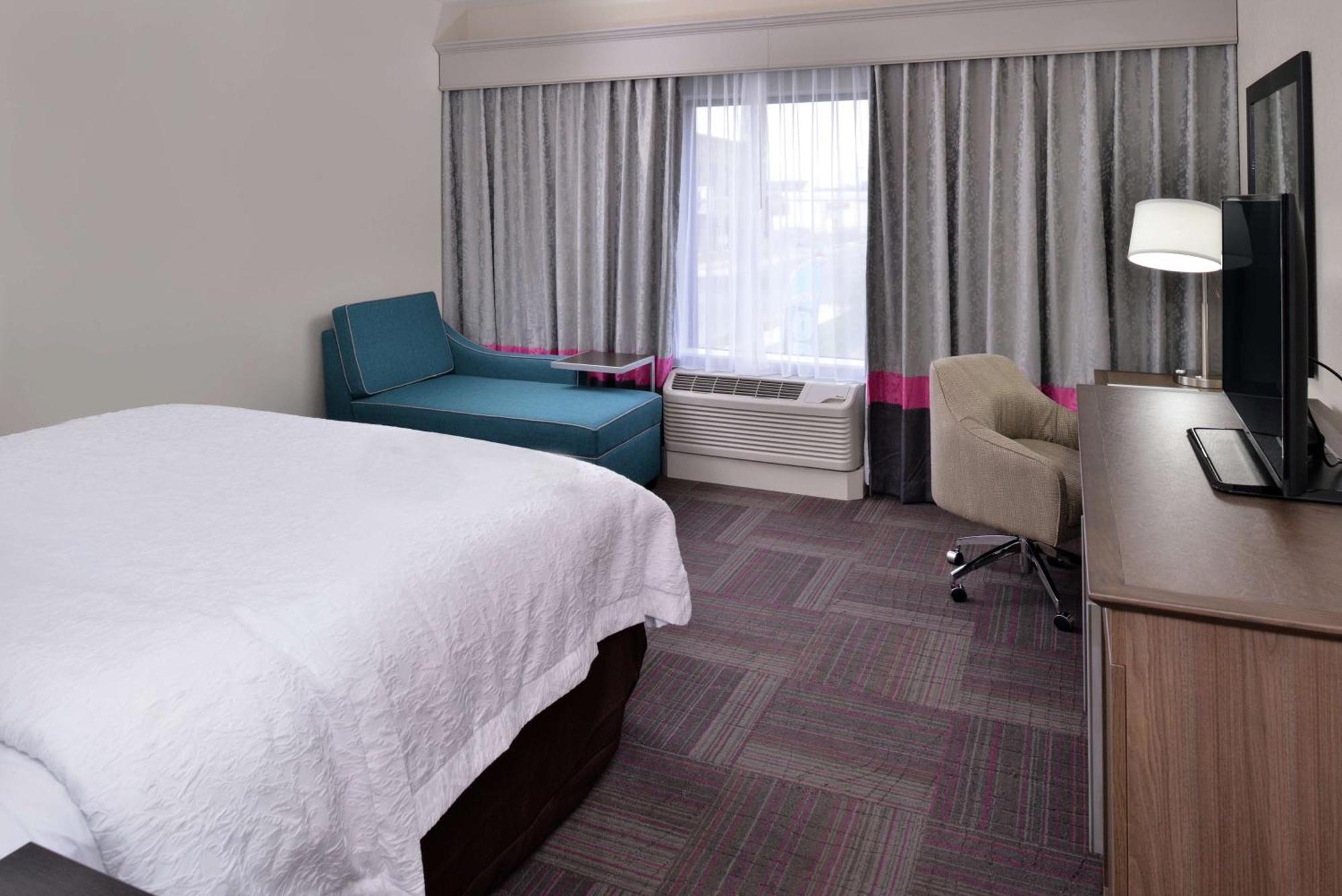Hampton Inn Ливенворт Экстерьер фото